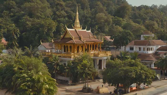 Luang Prabang: Laotische Stadt der Tempel und unberührten Landschaften